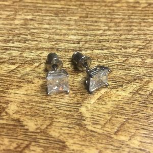 Cubic Zirconia pierced earrings
